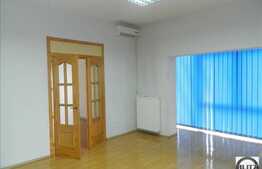 Casa individuala pentru  birouri, 750 mp, 20 locuri parcare!