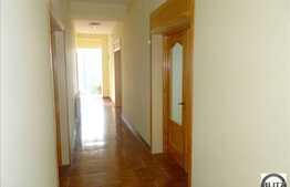 Casa individuala pentru  birouri, 750 mp, 20 locuri parcare!