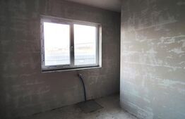 Casa semifinisată individuală 120 mp utili, teren 805 mp, Tureni