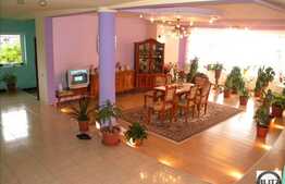 Arhitectura Deosebita,Suprf Generoasa, Artera Principala.Multiple Activititatati