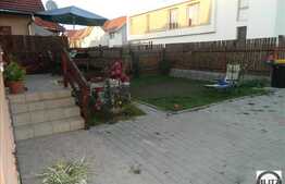 Casa de vanzare cu suprafata de 120 mp si teren aferent de 325 mp