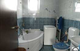 Casa de vanzare cu suprafata de 120 mp si teren aferent de 325 mp