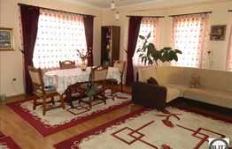 Casa de vanzare cu suprafata de 120 mp si teren aferent de 325 mp