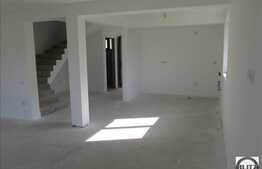 Vanzare duplex cu 120 mp utili si 263 mp teren, zona linistita