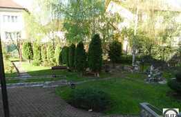 O proprietate deosebita! 250 mp utili si 864 mp teren! Zona de case