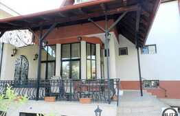 O proprietate deosebita! 250 mp utili si 864 mp teren! Zona de case