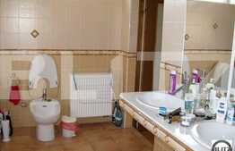 Casa P+E, teren 250 mp, constructie 2006, zona Iulius Mall