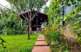 Casă unifamilială 9 camere, teren 560 mp, 7 locuri de parcare