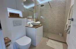 Apartament cu 2 camere, etaj intermediar, balcon, parcare, zona Porii