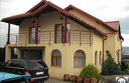 O Casa Ideala Pentru Locuit ! Finisaje Si Design Deosebit !