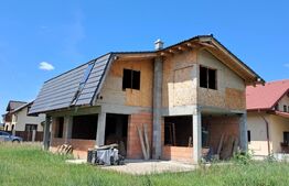 Casa ideal locuit 4 camere teren mare , zona excelenta Cristian