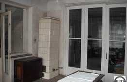 CASA VECHE SOLIDA  ! SUPRAFATA GENEROASA. 714 mp teren !