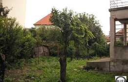 CASA VECHE SOLIDA  ! SUPRAFATA GENEROASA. 714 mp teren !