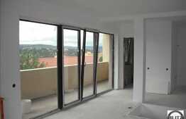 Zona centrala, calitate deosebita, suprafata generoasa!