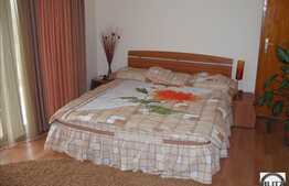 Gradina amenajata de 3500 mp, intimitate si liniste!Priveliste deosebita!