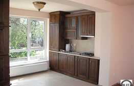 Casa insiruita, pret bun!Ideala pentru familie!