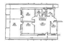 Apartament semidecomandat, bucatarie inchisa, terasa de 64 mp, zona centrala