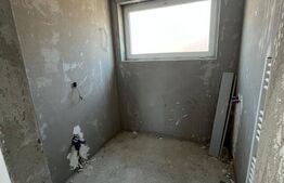 Apartament semidecomandat, bucatarie inchisa, terasa de 64 mp, zona centrala