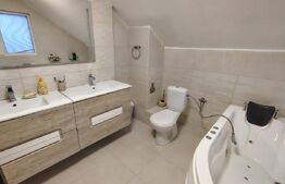 Casa 330 mp utili, teren 520 mp, zona Andrei Mureșanu