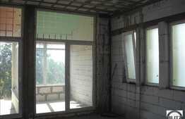 O casa cu arhitectura deosebita, in zona Dambul Rotund!