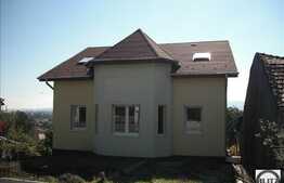 O casa cu arhitectura deosebita, in zona Dambul Rotund!