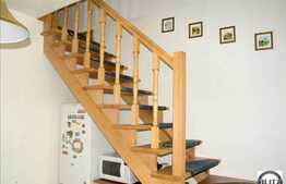 Casa de vanzare 127 mp cu teren 413 mp