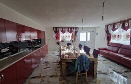 Casa parter teren 836 mp, 150 mp utili 2 corpuri , asfalt , langa Sercaia