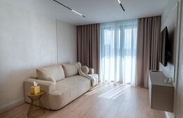 De inchiriat: apartament de LUX cu vedere la lac, zona Iulius