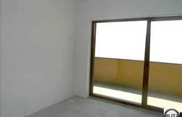 Vanzare apartament 3 camere, zona strazii Urusagului, semifinisat
