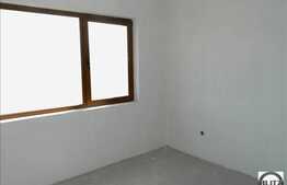 Vanzare apartament 3 camere, zona strazii Urusagului, semifinisat