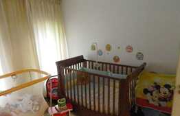 4 camere cu scara interioara, 135 mp ,  terasa de 37 mp si cu loc de parcare