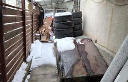 Casa individuala 120 mp cu spatiu comercial individual 70 mp, Intre Lacuri