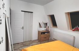 Casă tip duplex de vânzare | Complet mobilată | 2 locuri de parcare | Izvor