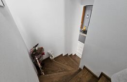 Casă modernă în Sânpetru – complet mobilată și utilată, curte privată