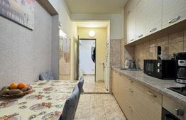 Apartament cu 2 camere, 58 mp utili, decomandat, parcare, balcon, zona Eroilor