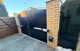 Casă INDIVIDUALA –4 camere, parcare dublă, poartă automată și supraveghere video