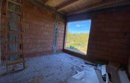 Casa de vis în Vlaha cu parau privat în curte – aproape de Cluj