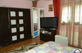 Imobil DEOSEBIT cu 500 mp utili si 8 camere !!!