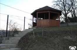 Imobil DEOSEBIT cu 500 mp utili si 8 camere !!!