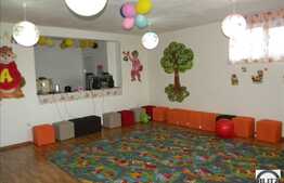 Imobil DEOSEBIT cu 500 mp utili si 8 camere !!!