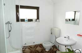 Casa de inchiriat cu 11 camere, 400 mp