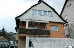 Casa de inchiriat cu 11 camere, 400 mp
