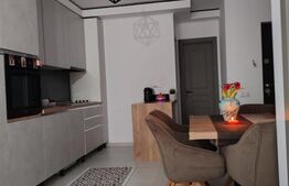 Apartament cu 3 camere, 63 mp, cu 2 bai si balcon mare, in zona Valea Garboului