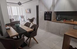 Apartament cu 3 camere, 63 mp, cu 2 bai si balcon mare, in zona Valea Garboului