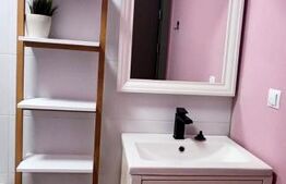 Apartament cu 3 camere, 63 mp, cu 2 bai si balcon mare, in zona Valea Garboului