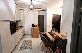 Apartament cu 3 camere, 63 mp, cu 2 bai si balcon mare, in zona Valea Garboului