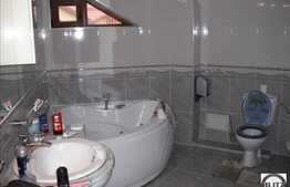 O Casa Ideala Pentru Locuit ! Finisaje Si Design Deosebit !