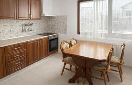 Casa individuala moderna cu panouri fotovoltaice, 600mp teren, 5 camere si garaj