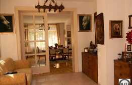 O casa in stil neoclasic. Gust, eleganta, caldura !