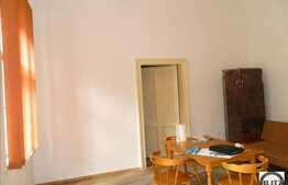 Casa de vanzare compusa din 2 apartamente, 177 mp utili